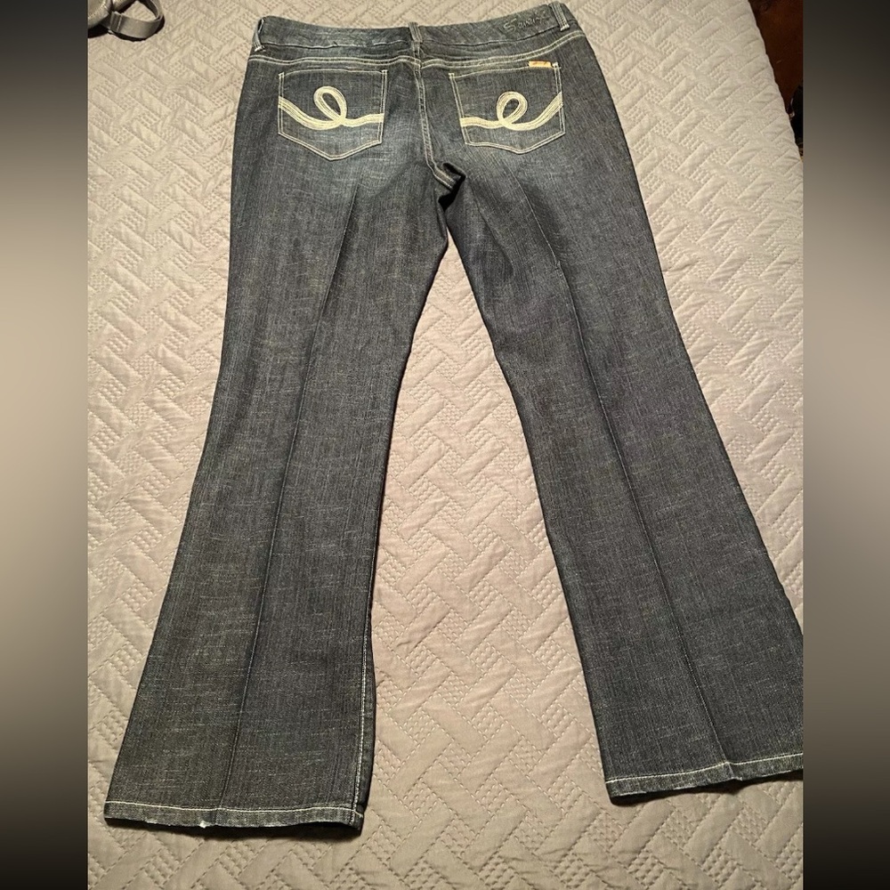 Seven7 Jeans Women Size 20 Dark Denim Flared  Embroidered Pocket Cotton Blend - Picture 7 of 16